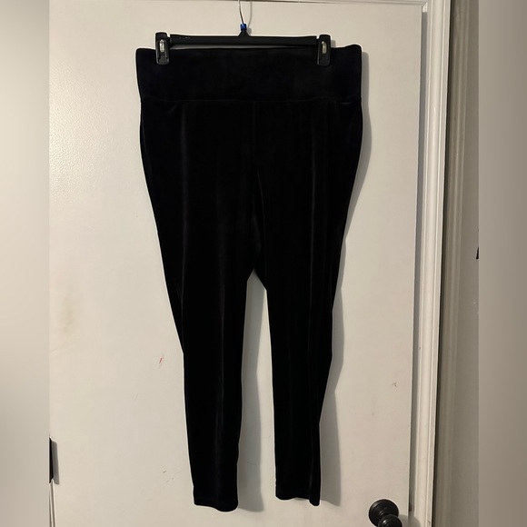 Velvet Leggings-NWOT Size 18/20 - Picture 1 of 7